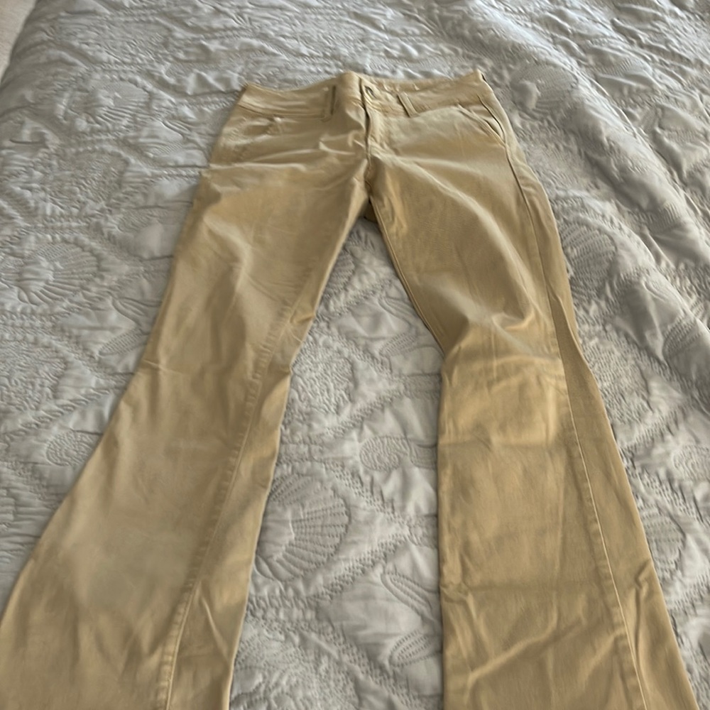 American Eagle khaki kick boot pants size 6